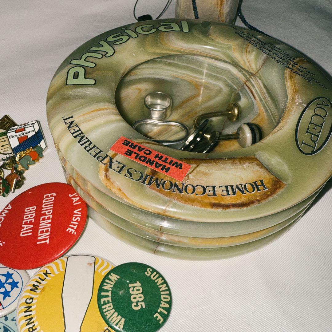  ECONOMICS EXPERIMENT ashtray 灰皿