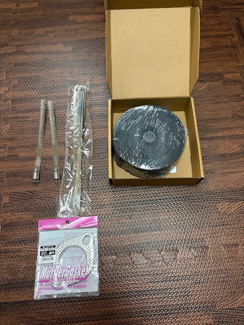 HKS サイレント ハイ パワーマフラー　　ノートe12用