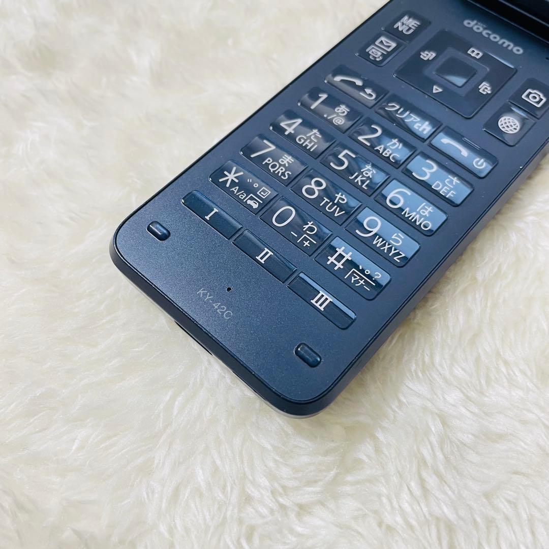 【新品同様品】京セラDIGNO KY-42C ネイビー 携帯電話 ガラホ