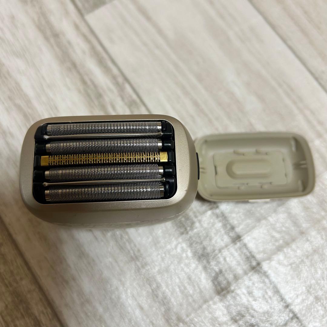 パナソニック ラムダッシュ メンズシェーバーES-PV70-N 金