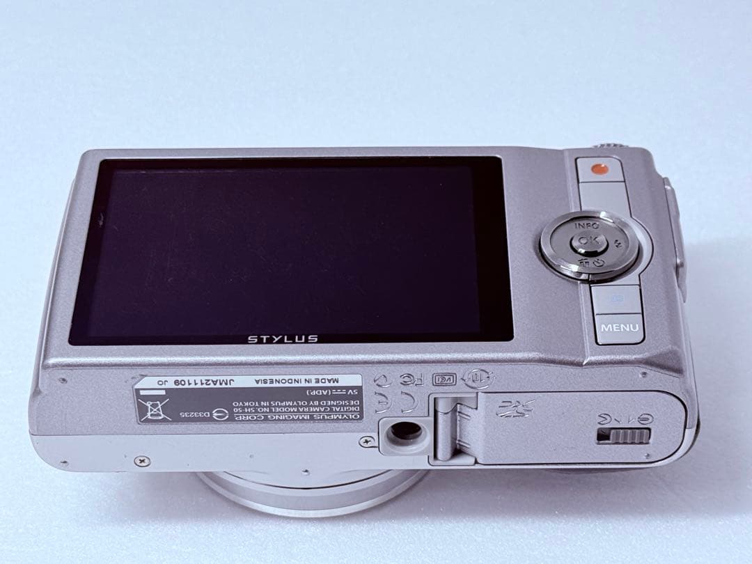 OLYMPUS STYLUS SH-50 動作確認済 タッチ操作可 24倍ズーム