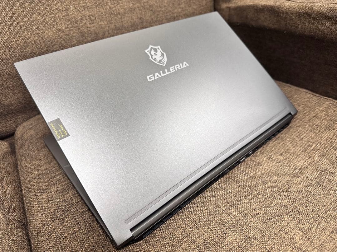 ゲーミングノート　Galleria GTX 1650Ti 120Hz