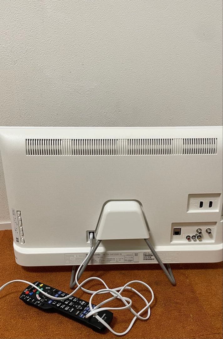 クロエ 美品 VIERAスマート液晶テレビ 24V型 Wi-Fi内蔵