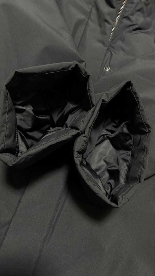 ほぼ未使用　ユニクロ　UNIQLO ハイブリッドダウンコート　黒　Ｍ