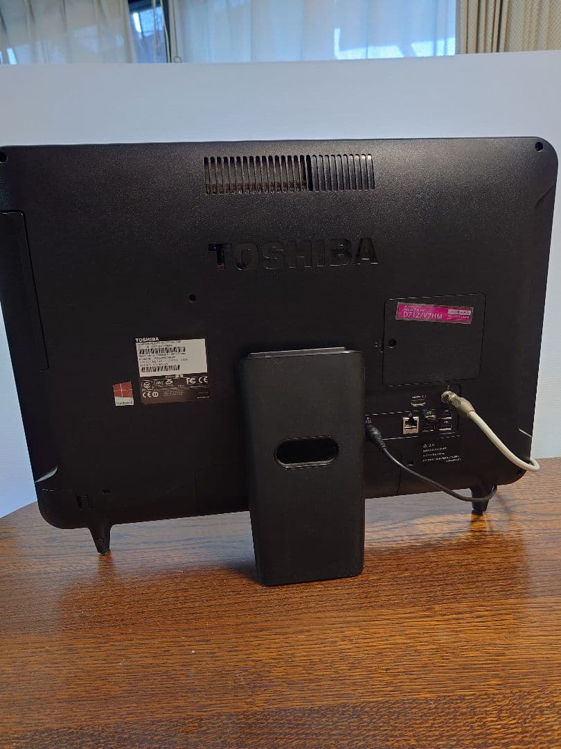 東芝21.5型液晶一体型PC　Windows11　テレビ内蔵　3TB　ブルーレイ