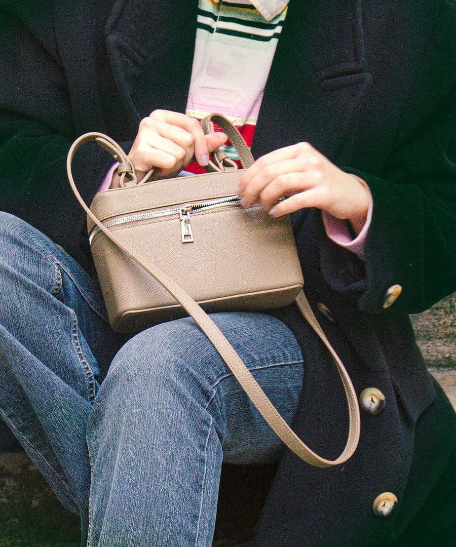 qbag pari 本革バニティバッグ