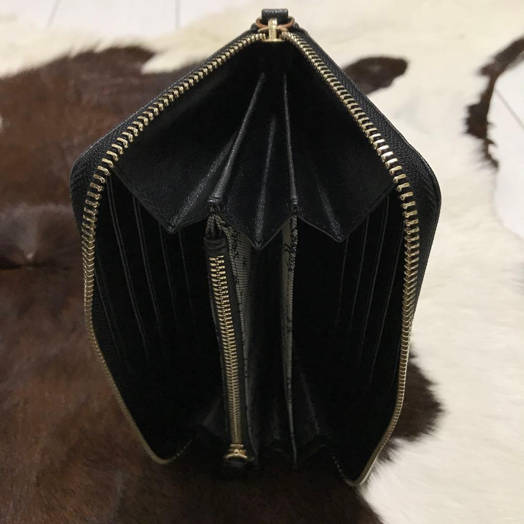 ブランド古着！Vivienne Westwood 本革 ロングジップウォレット