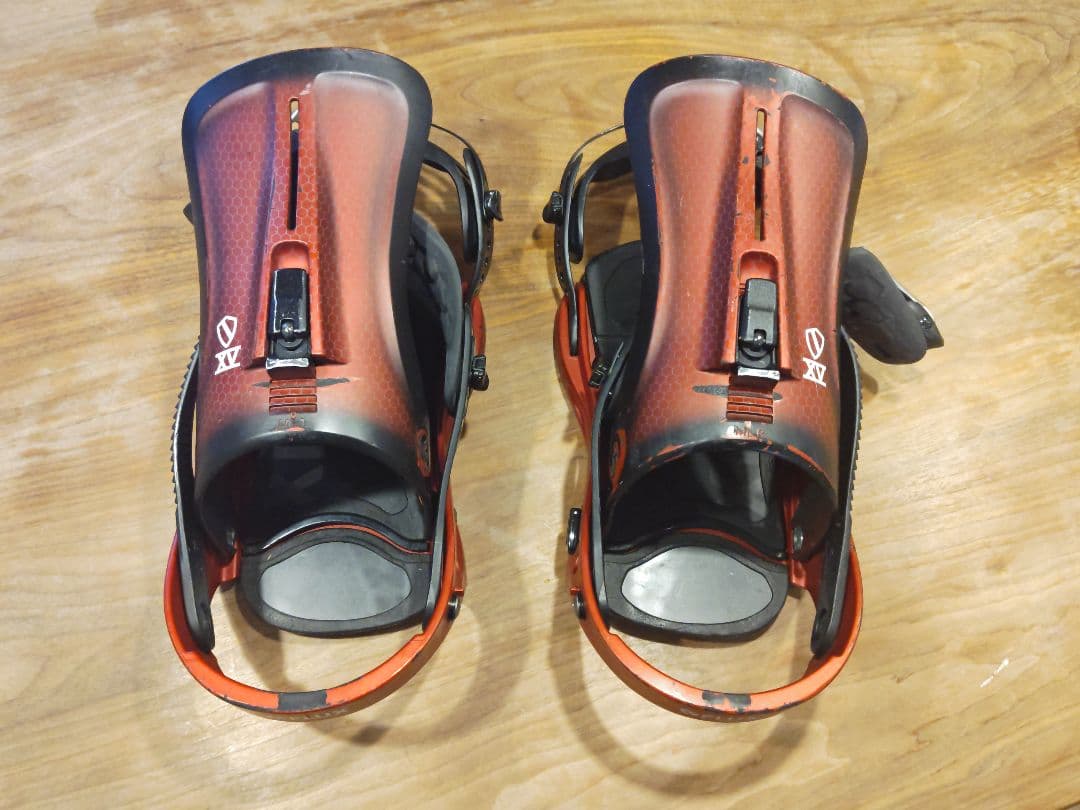 Flux XV 17-10 Mサイズ/レッド