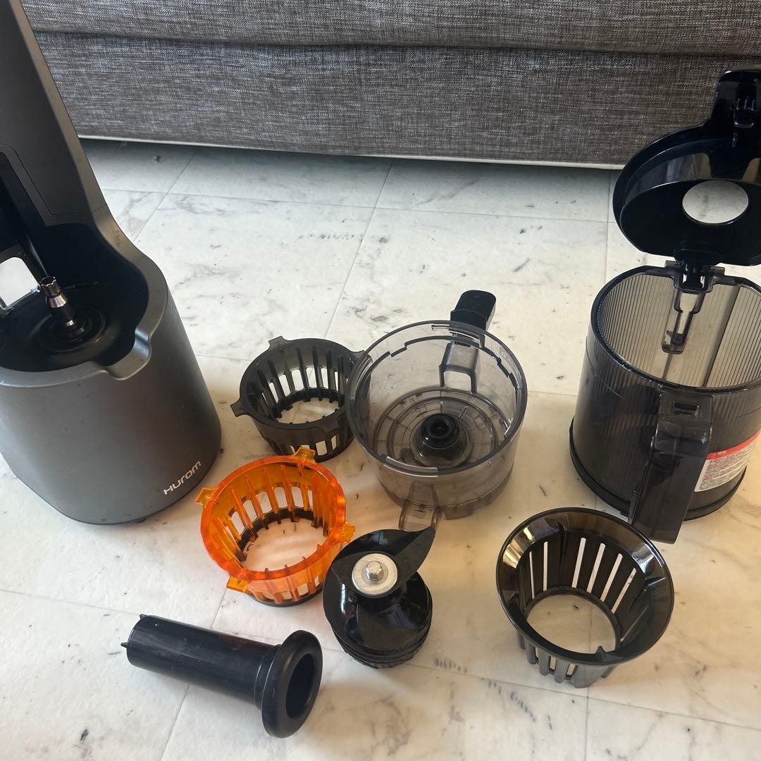 Hurom ジュースメーカー グレー