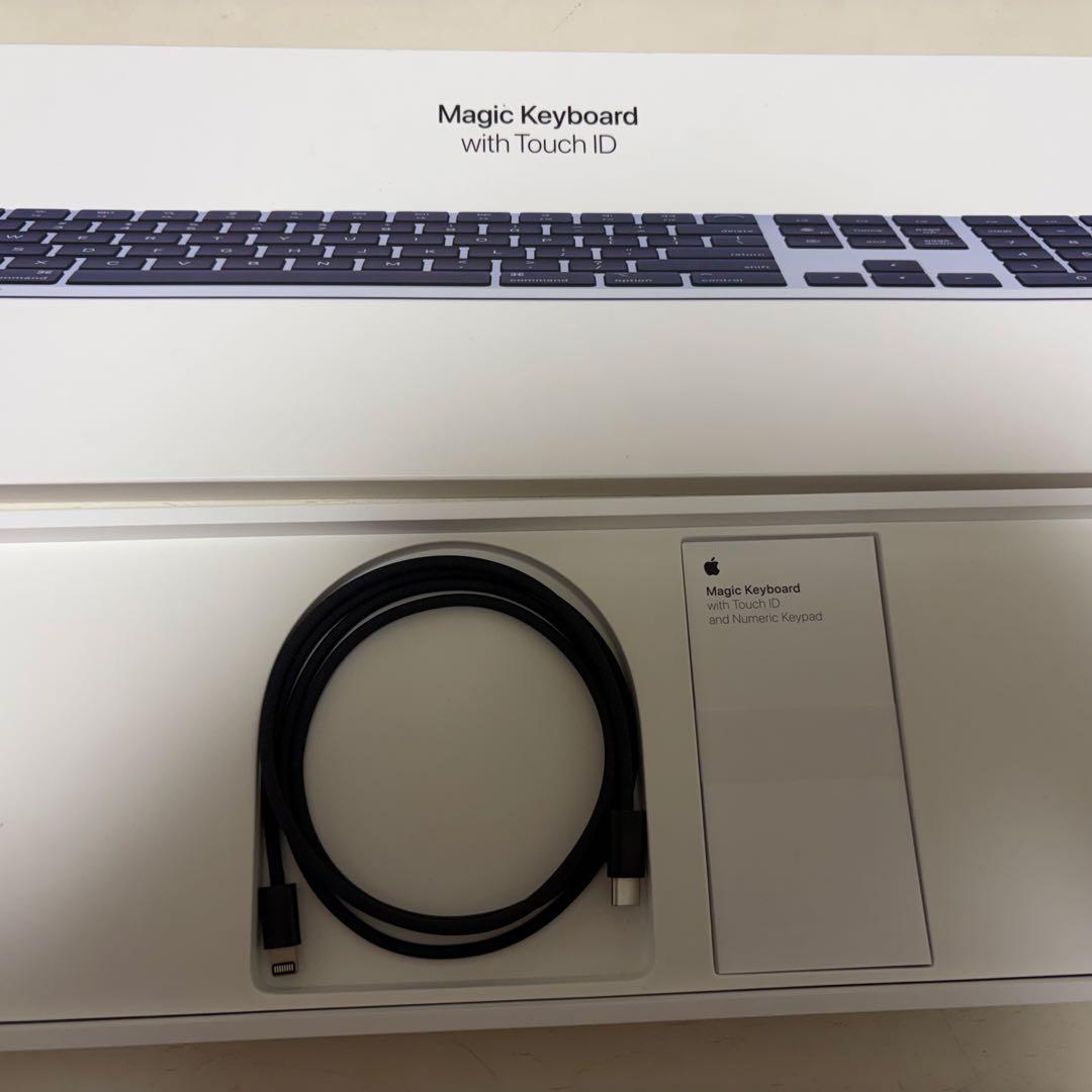 キーボード Magic Keyboard with Touch ID Lightning