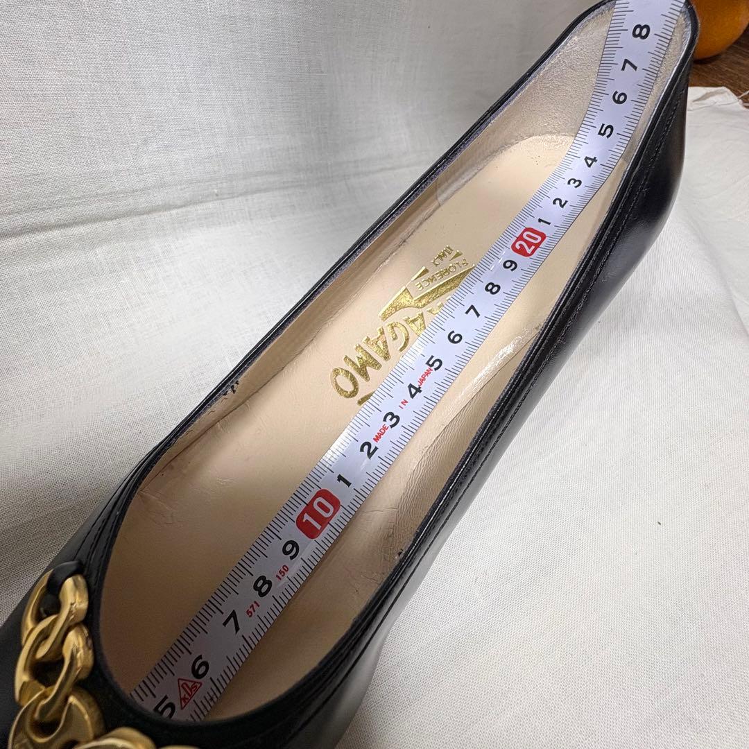 フェラガモ 黒パンプス　約24cm ビンテージ　未使用自宅保管品