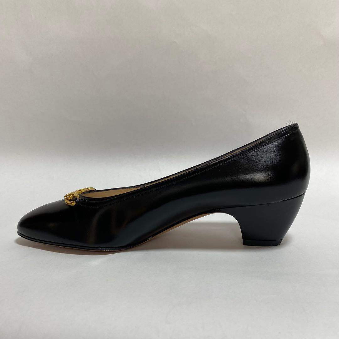 フェラガモ 黒パンプス　約24cm ビンテージ　未使用自宅保管品
