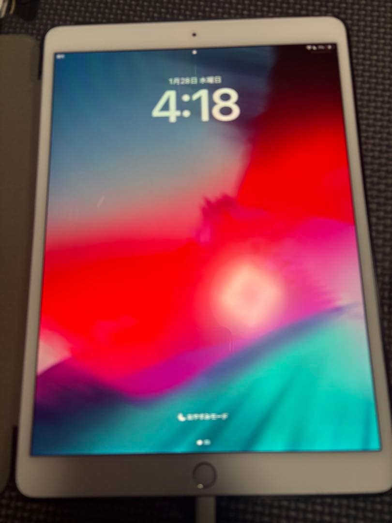 iPad Air3 スリープモードボタン陥没　ジャンク品扱