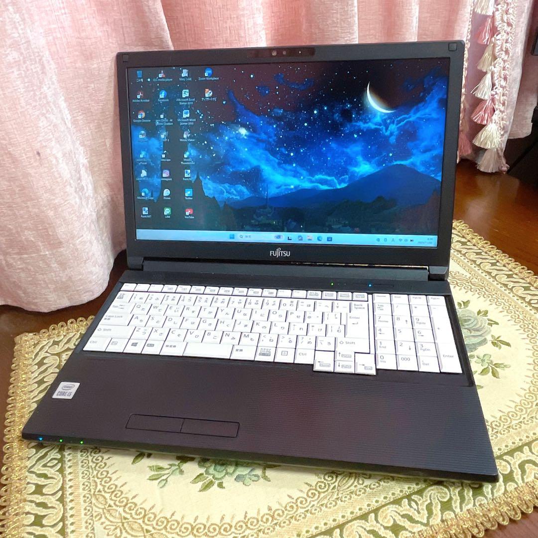 美品⭐︎第10世代Corei5⭐︎SSD⭐︎カメラ⭐︎ノートパソコン オフィス付き