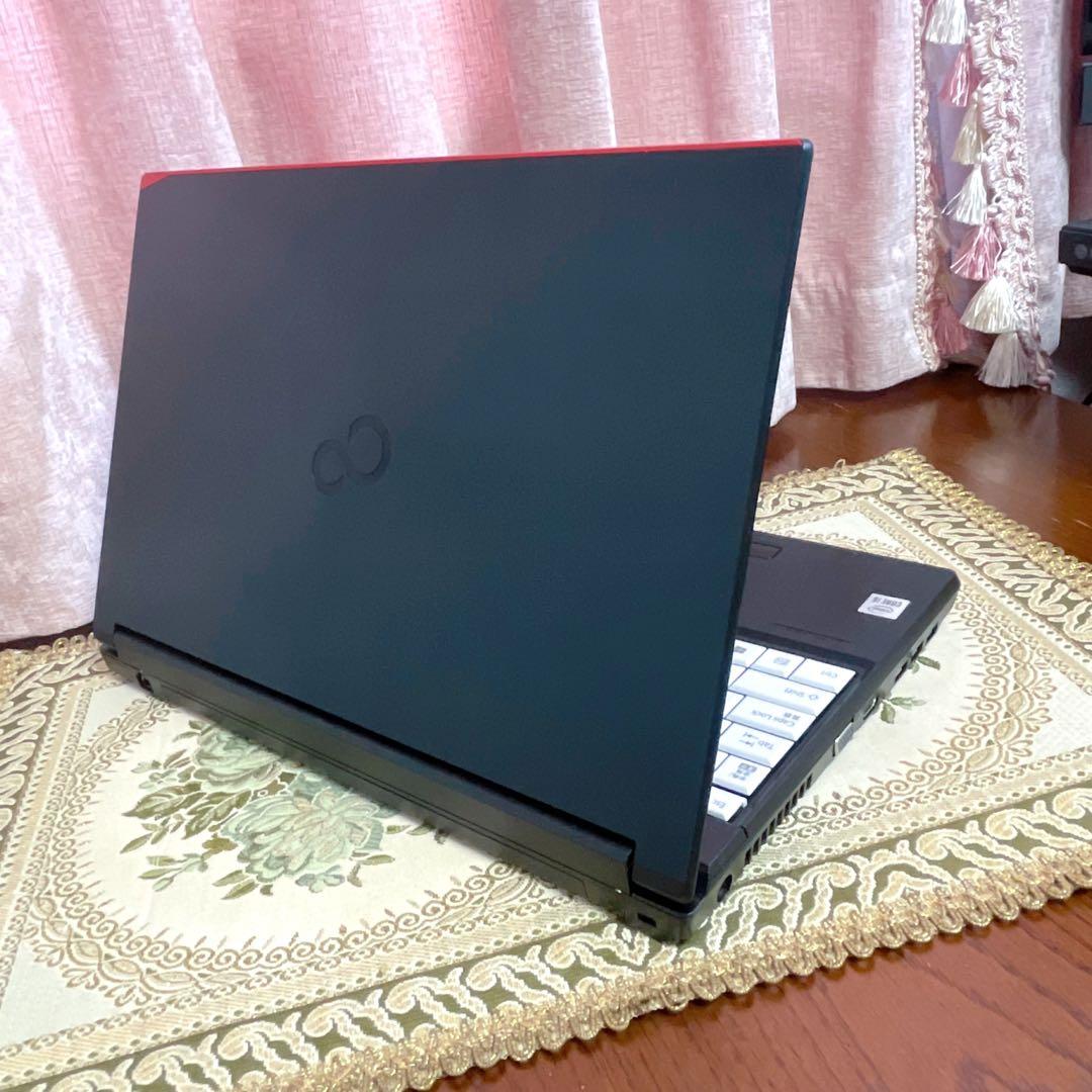 美品⭐︎第10世代Corei5⭐︎SSD⭐︎カメラ⭐︎ノートパソコン オフィス付き