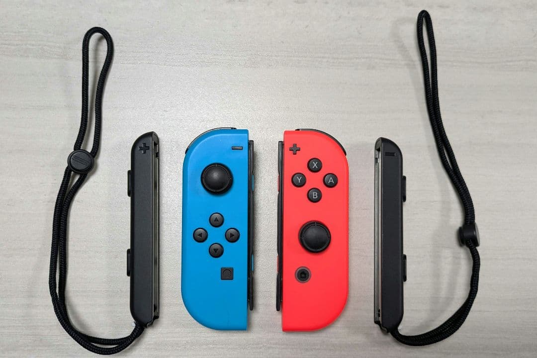 Nintendo switch本体、ガラスフィルム・ケース付き