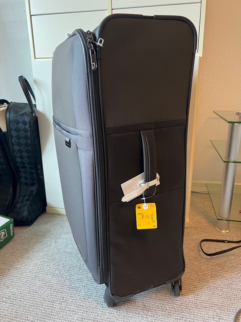 TMTokyo サムソナイト、軽量ソフトケース、グレー、４輪、2.8kg