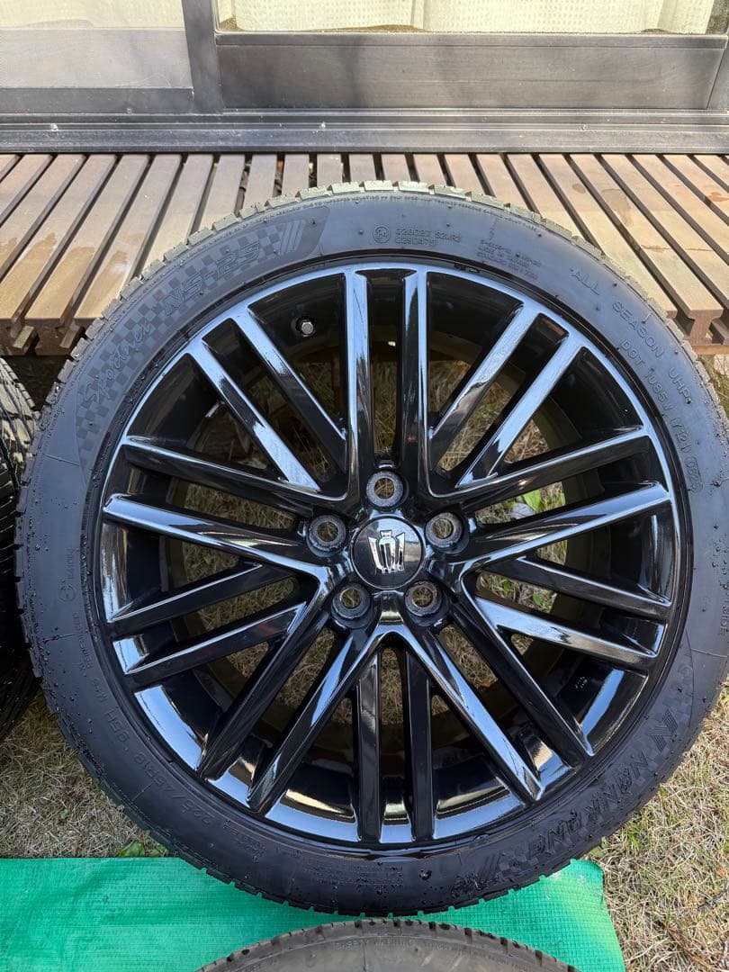 210系クラウンアスリート18インチ 225/45R18 2025年製