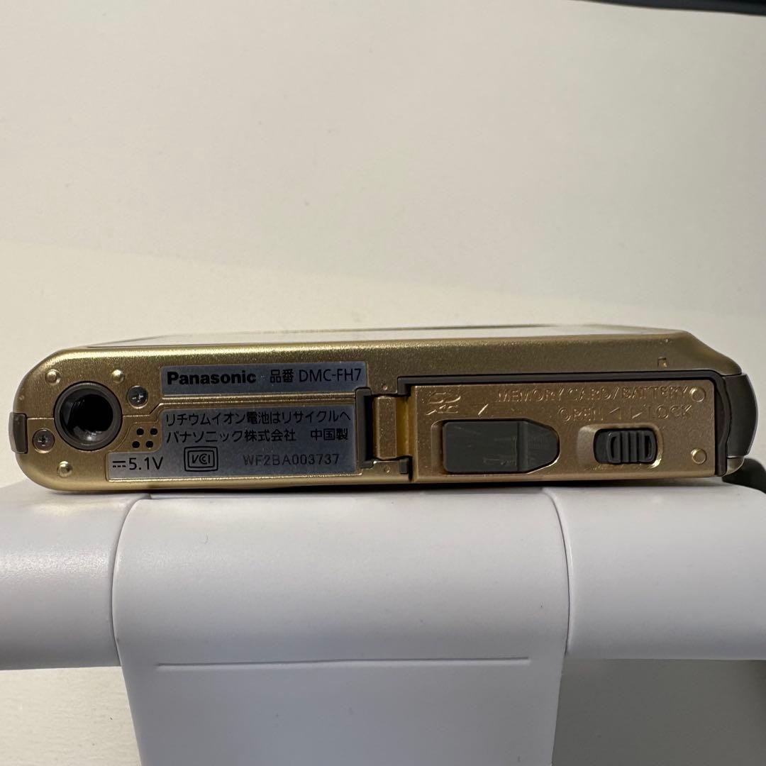 Panasonic LUMIX DMC-FH7 コンデジ　デジタルカメラ