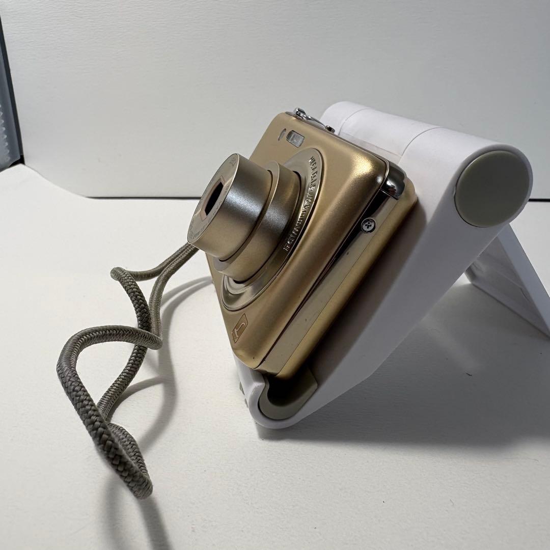 Panasonic LUMIX DMC-FH7 コンデジ　デジタルカメラ