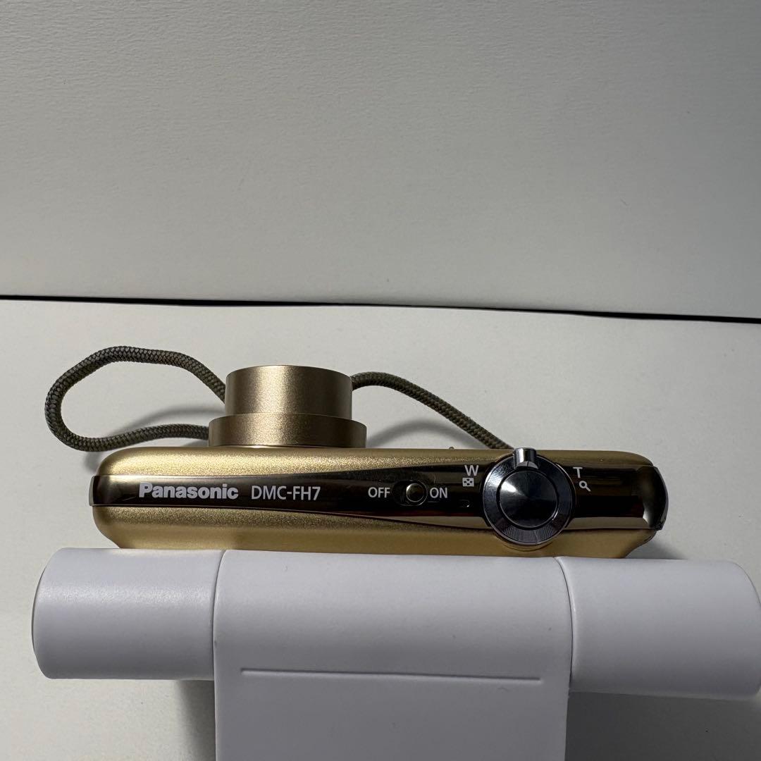 Panasonic LUMIX DMC-FH7 コンデジ　デジタルカメラ