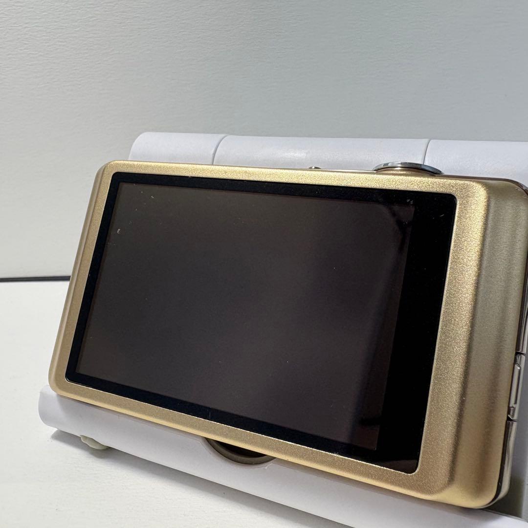 Panasonic LUMIX DMC-FH7 コンデジ　デジタルカメラ