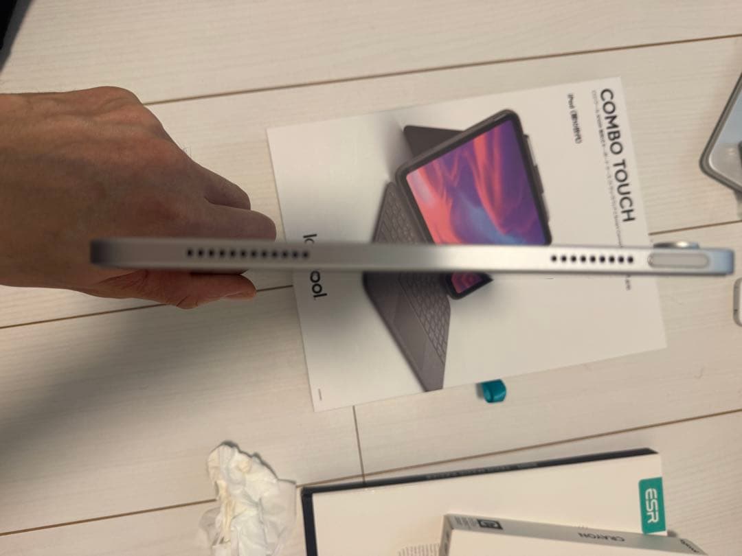 iPad Wi-Fi第10世代64GB,Combo Touch for iPad