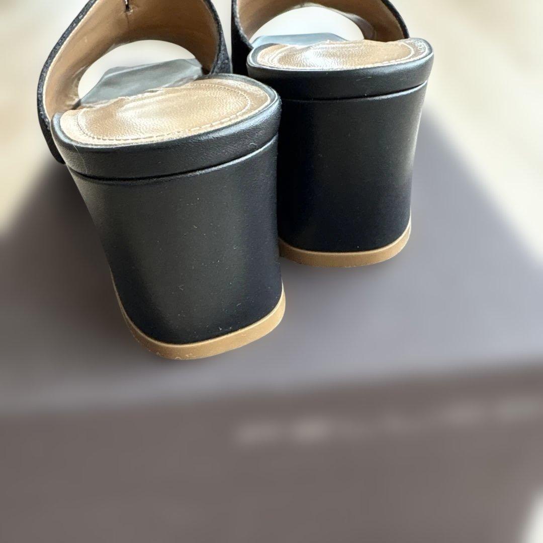 【限定値下げ】美品　ペリーコ Vカット ミュール サンダル