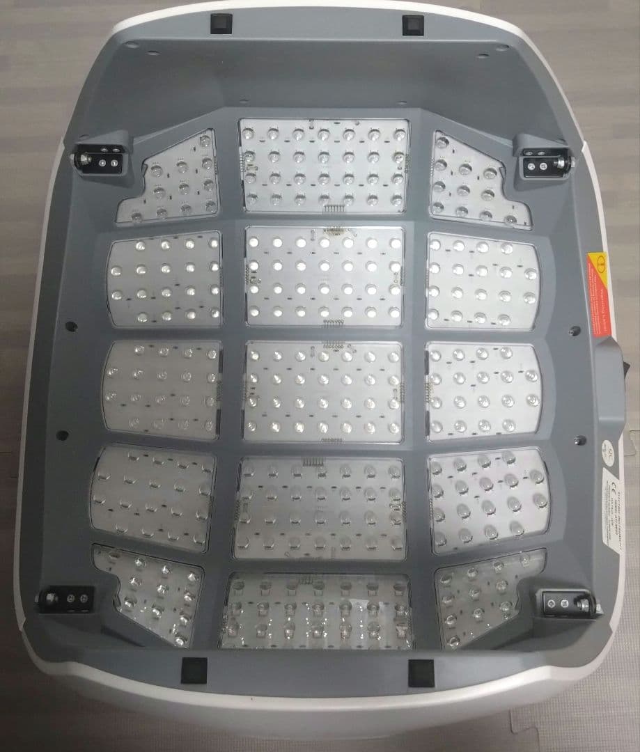 Premier 美顔器 ライト機能付き