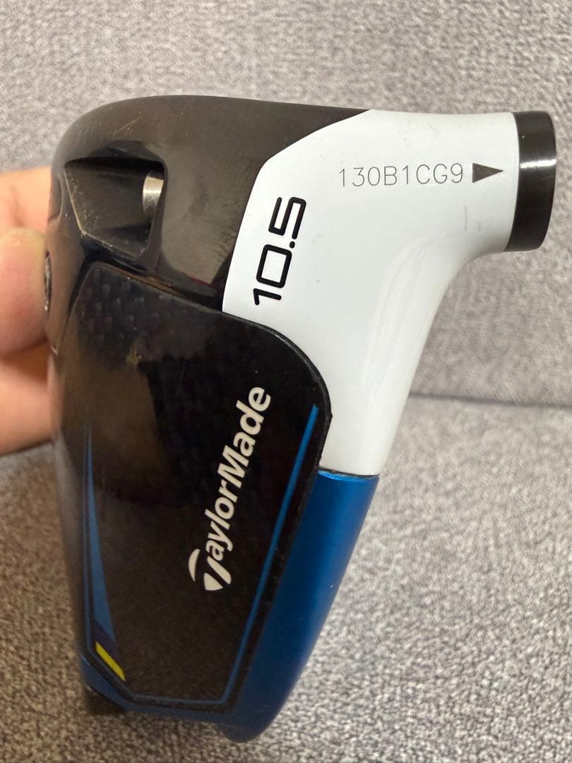 テーラーメイド　SIM２　ヘッドカバー付　右打