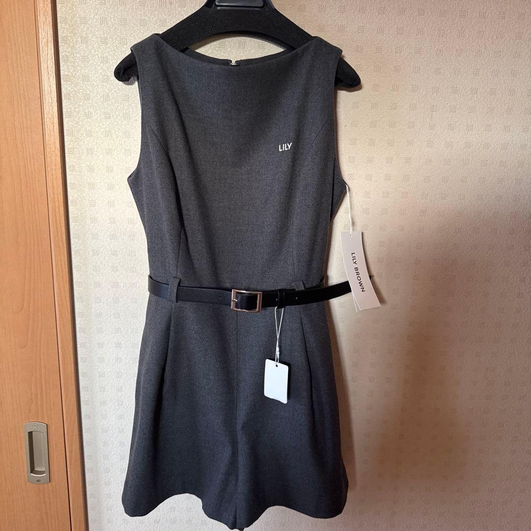 LILY BROWN ベルト付きミニロンパース