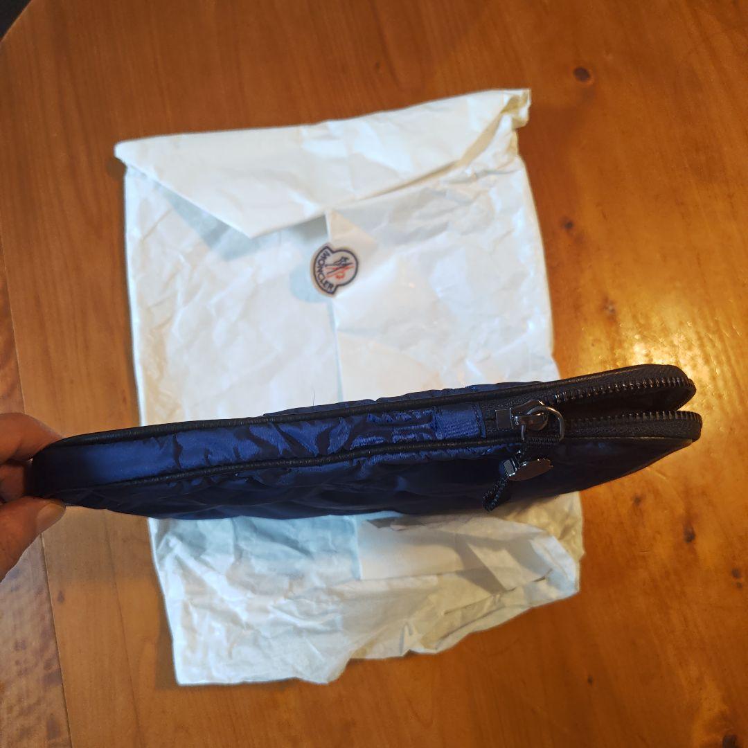 モンクレール　タブレットケース