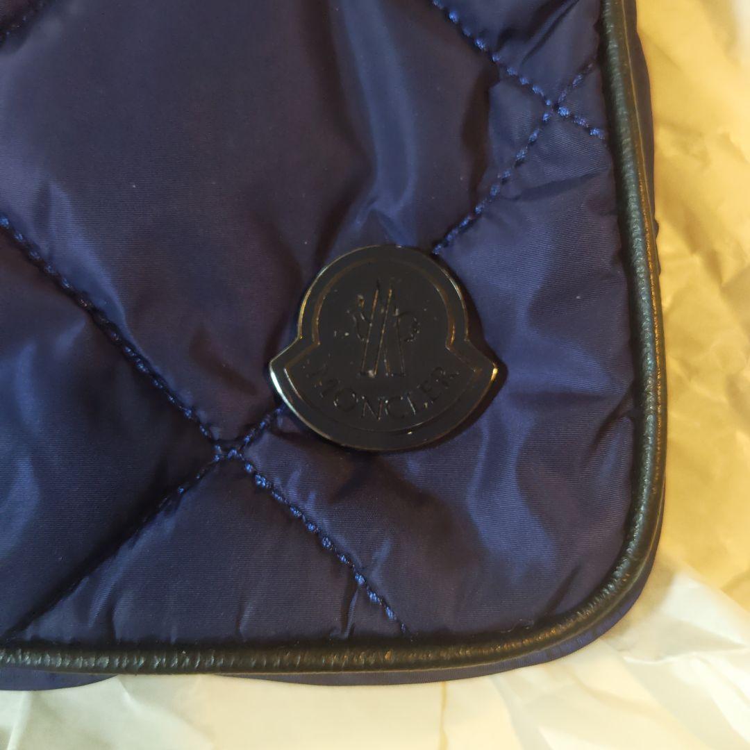 モンクレール　タブレットケース