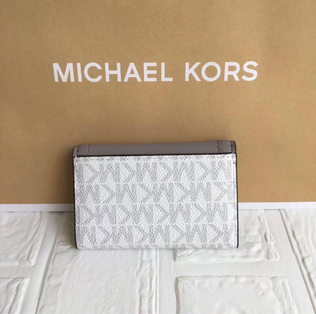 新品 マイケルコース MICHEAL KORS グレー キーケース