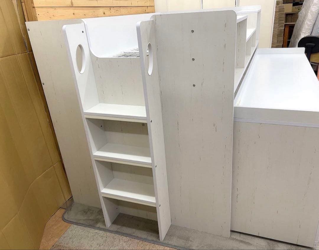 シングルベッド　ホワイトデスク 収納付き　子供