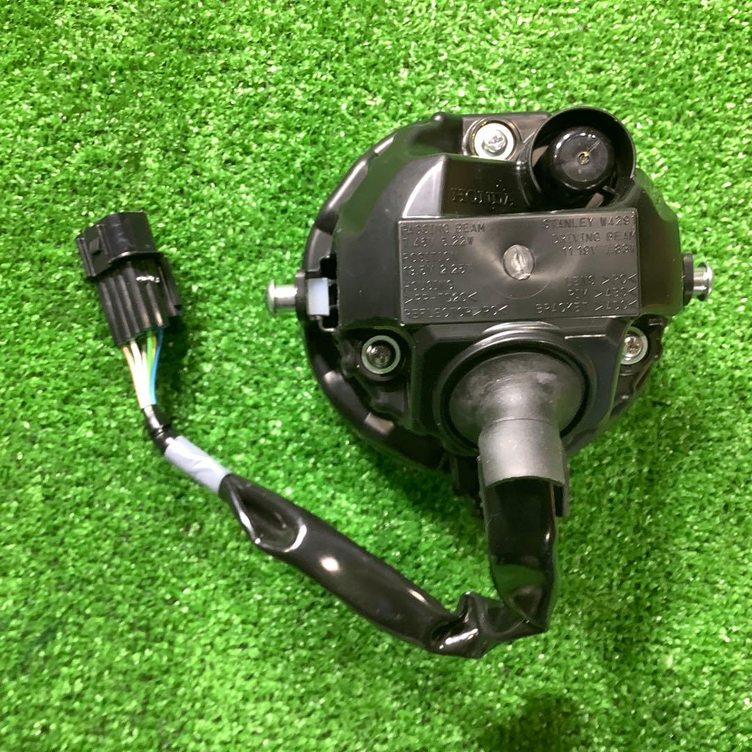 クロスカブ110　ヘッドライト　ホンダ　純正　新車外し　JA45　JA60