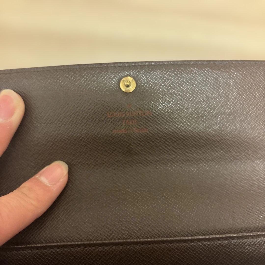 ルイ・ヴィトンのダミエ柄長財布 ダークブラウン