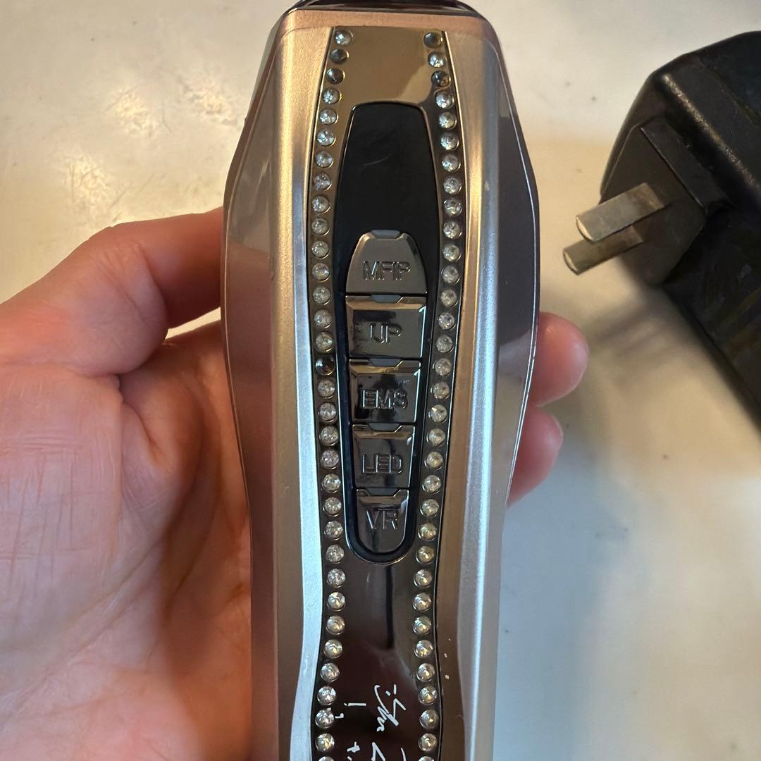 ARTISTIC＆CO Dr.Arrivo 美顔器