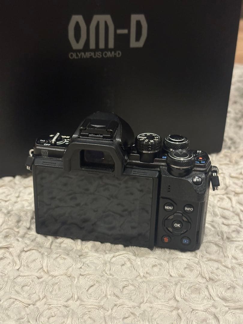 OLYMPUS om-d e-m10 mark ii レンズ3個セット