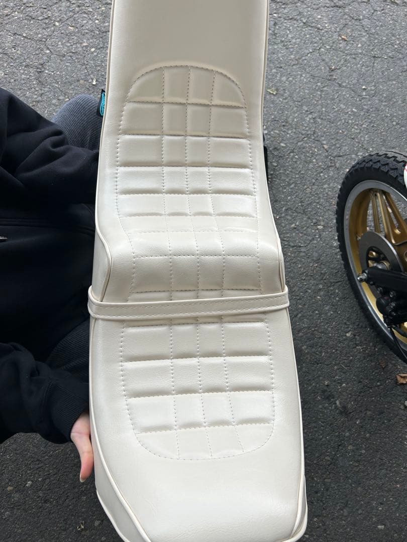 cb400n シート　ホーク3 オオカワシート　チョビ三　即日発送