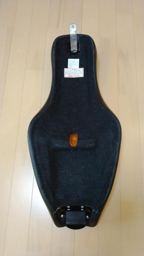 スポーツスター　シート　イージーライダース　キングアンドクイーン