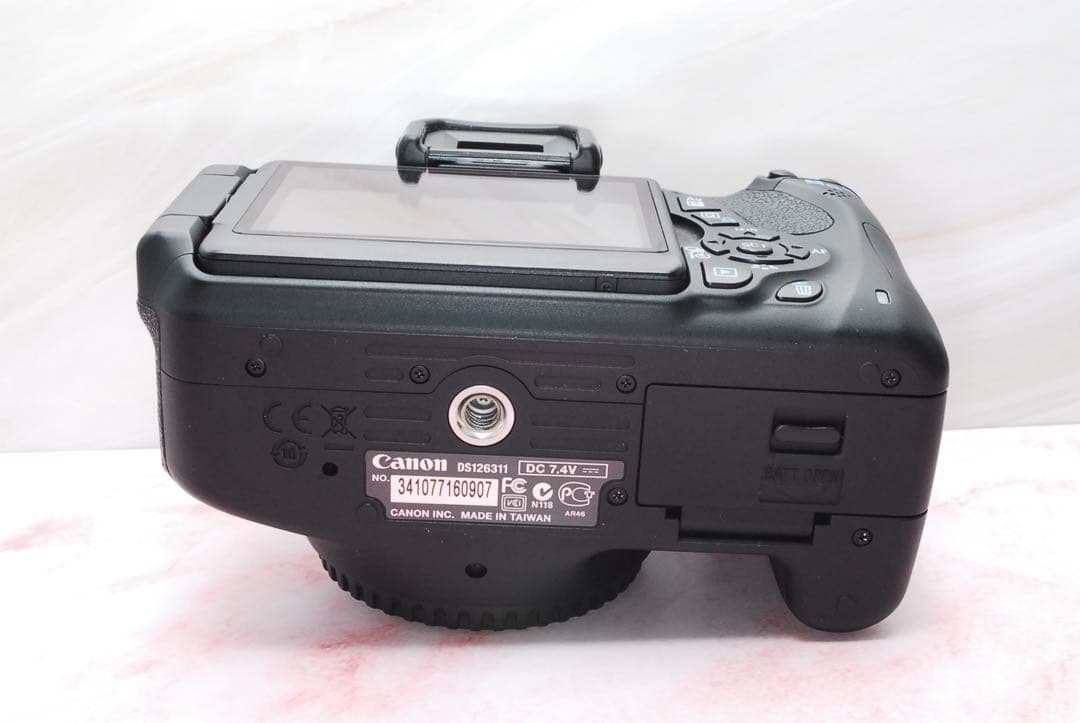 画面反転可能❣️Canon Kiss X5★手ぶれ補正★超望遠レンズ付き