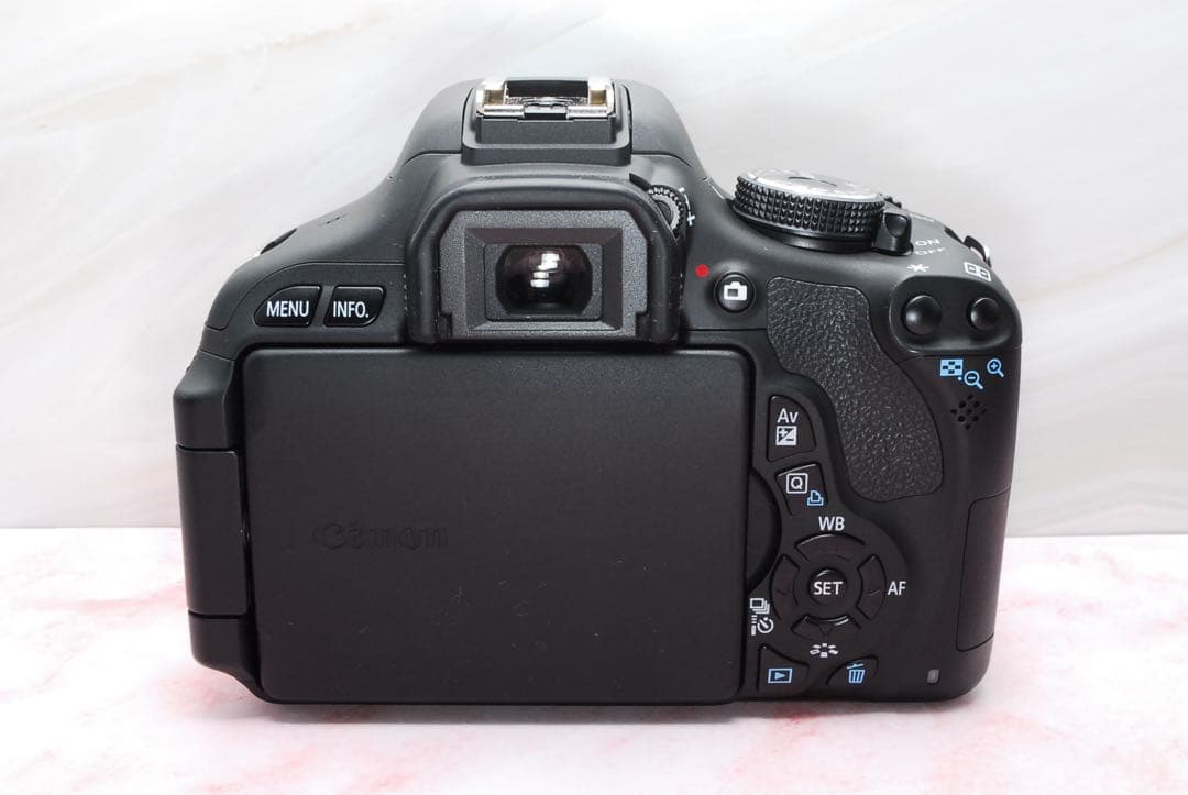 画面反転可能❣️Canon Kiss X5★手ぶれ補正★超望遠レンズ付き