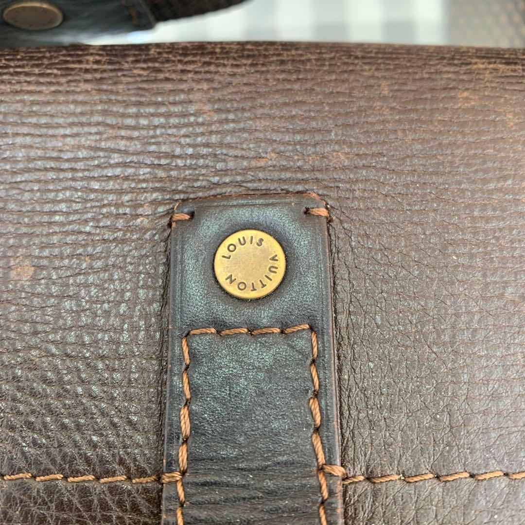 Louis Vuitton ブラウン ショルダーバッグ