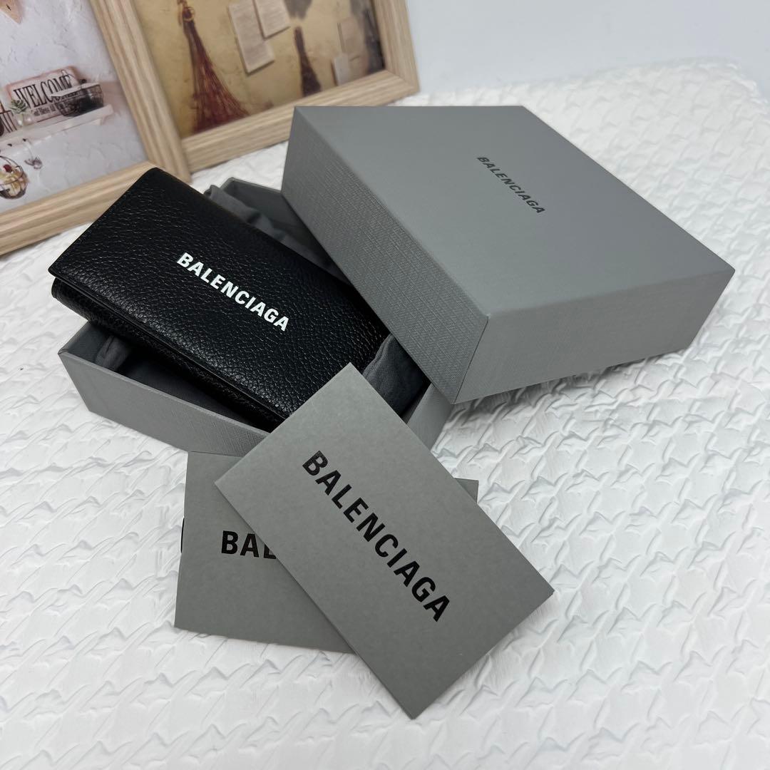 ✨ほぼ未使用品✨BALENCIAGA バレンシアガ エブリデイ　６連キーケース