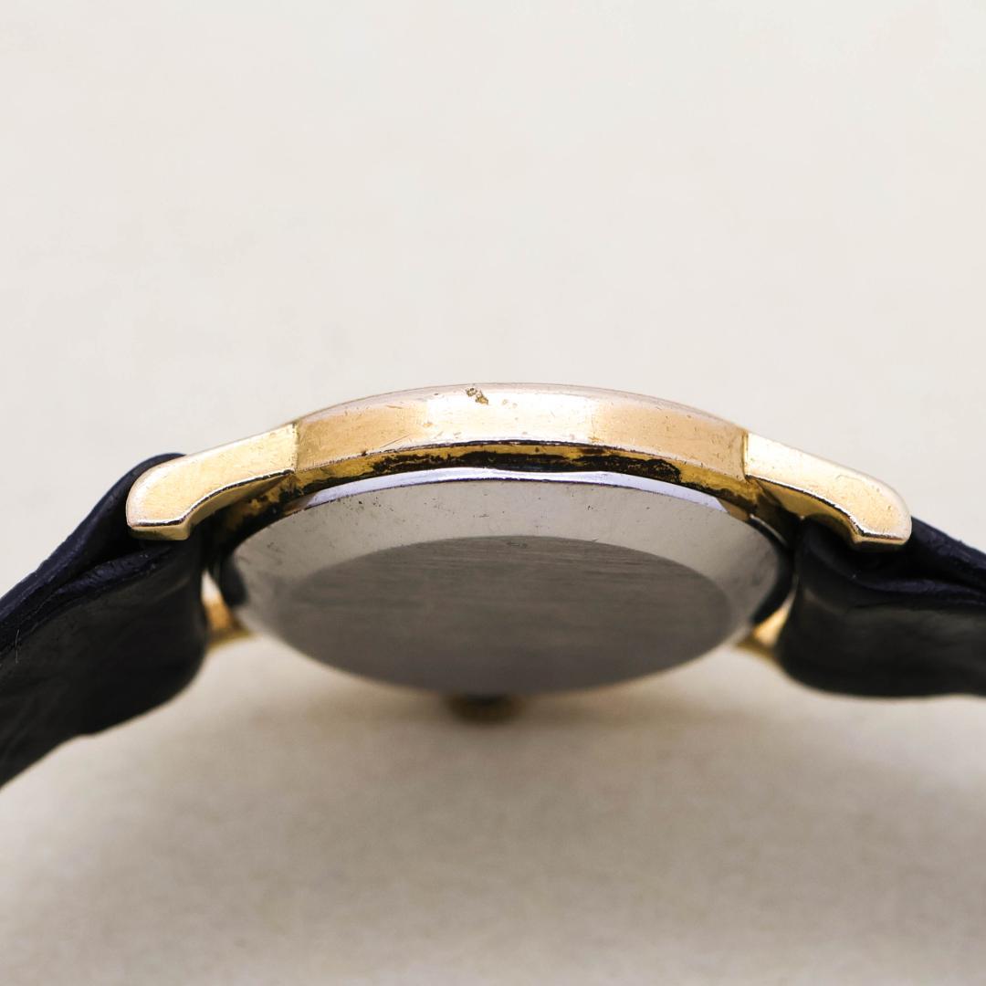 稼働 OMEGA 腕時計 手巻き 機械式 ラウンド アンティーク 2600