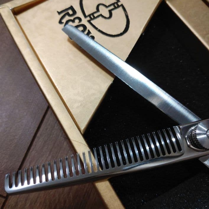 極美品&2本セット販売【柳生 REOX シザー 美容師 ハサミ 美容室】