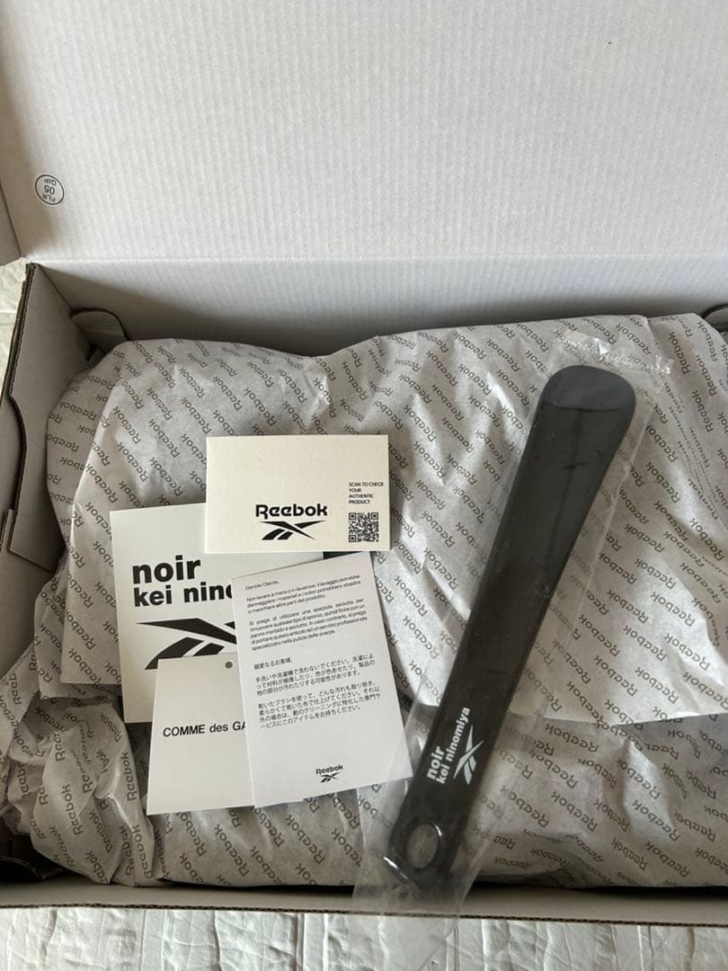 ノワール ケイ ニノミヤ リーボック インスタポンプ コラボ スニーカー