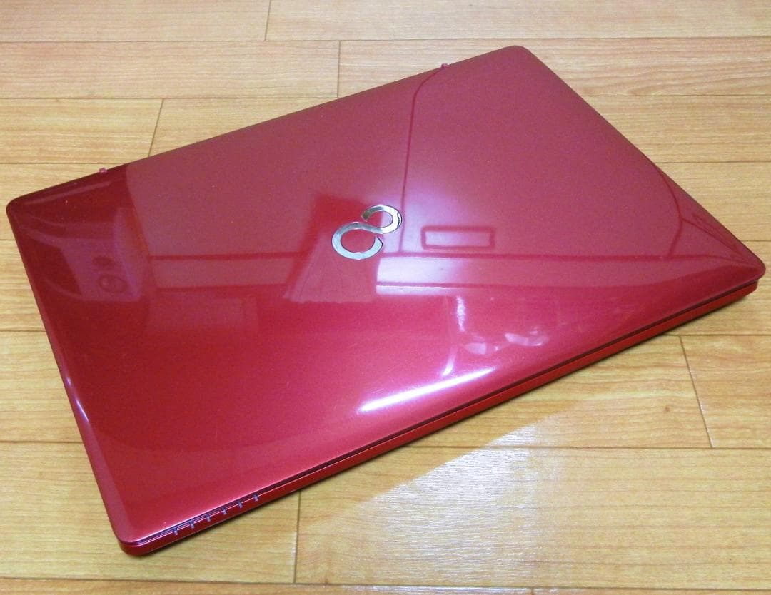 富士通 ノートパソコン fmv LIFEBOOK SSD オフィス付 メモ８GB