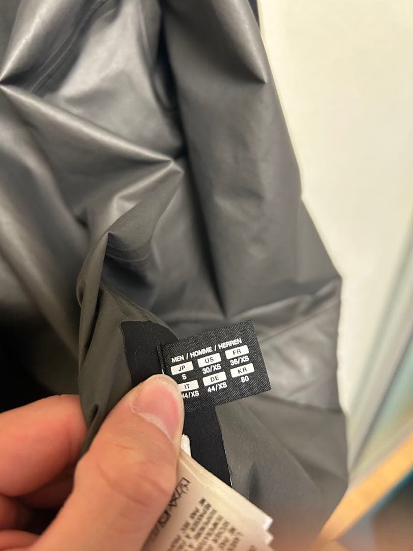 DESCENTE ゴアテックスシェルジャケット